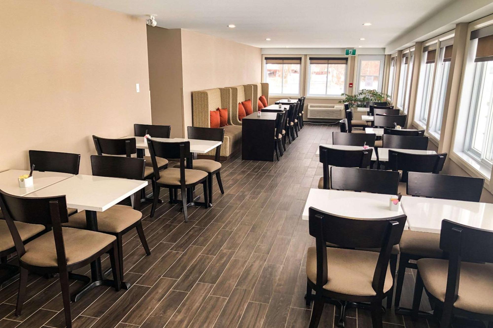 Sleep Inn & Suites Quebec City East Saint-Jean-de-Boischâtel Exteriör bild