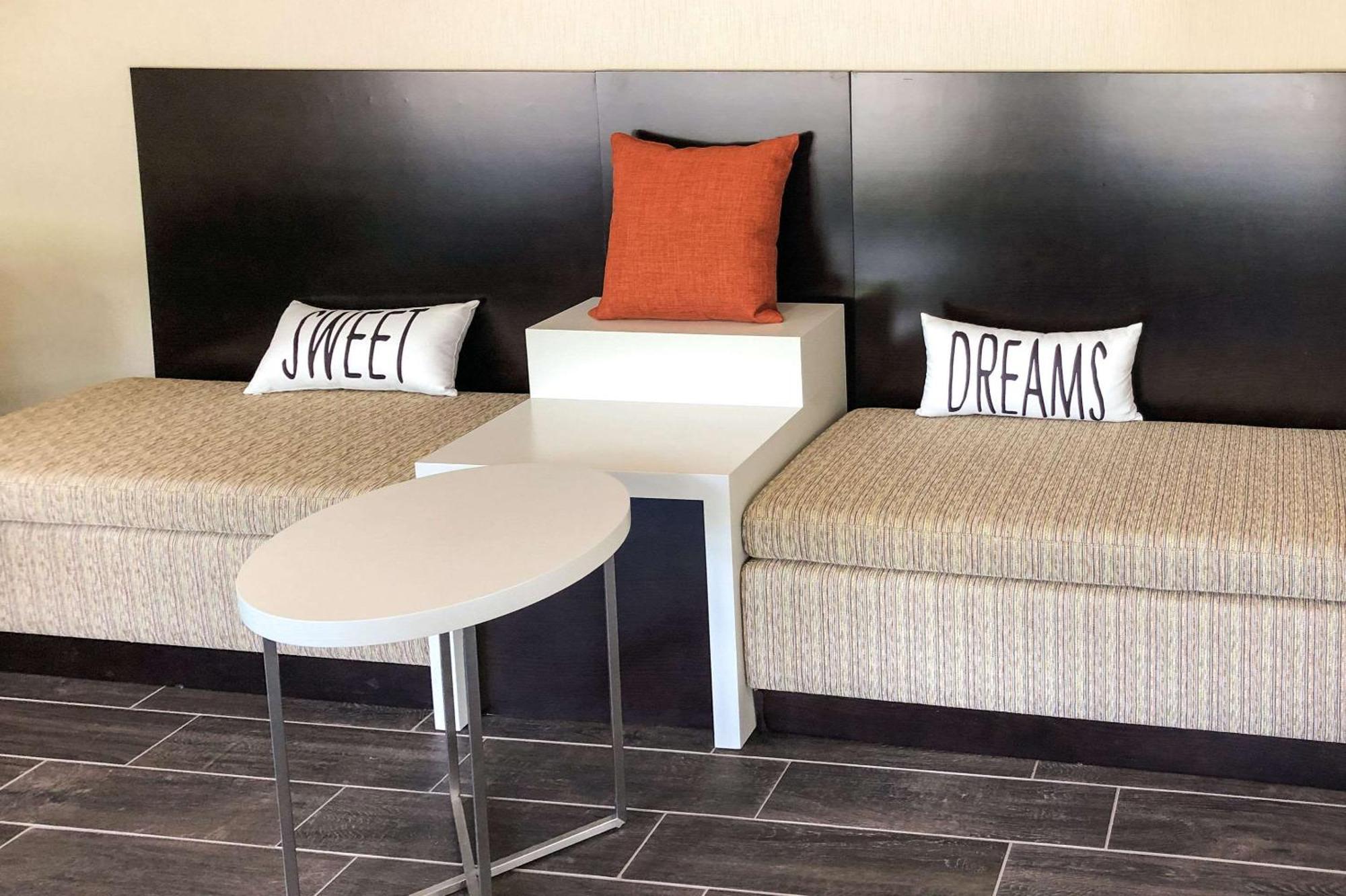 Sleep Inn & Suites Quebec City East Saint-Jean-de-Boischâtel Exteriör bild
