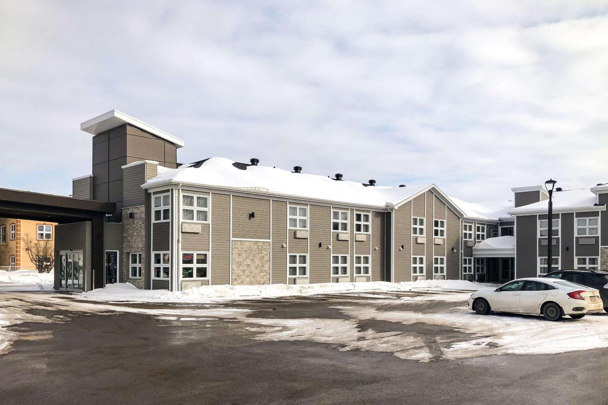 Sleep Inn & Suites Quebec City East Saint-Jean-de-Boischâtel Exteriör bild